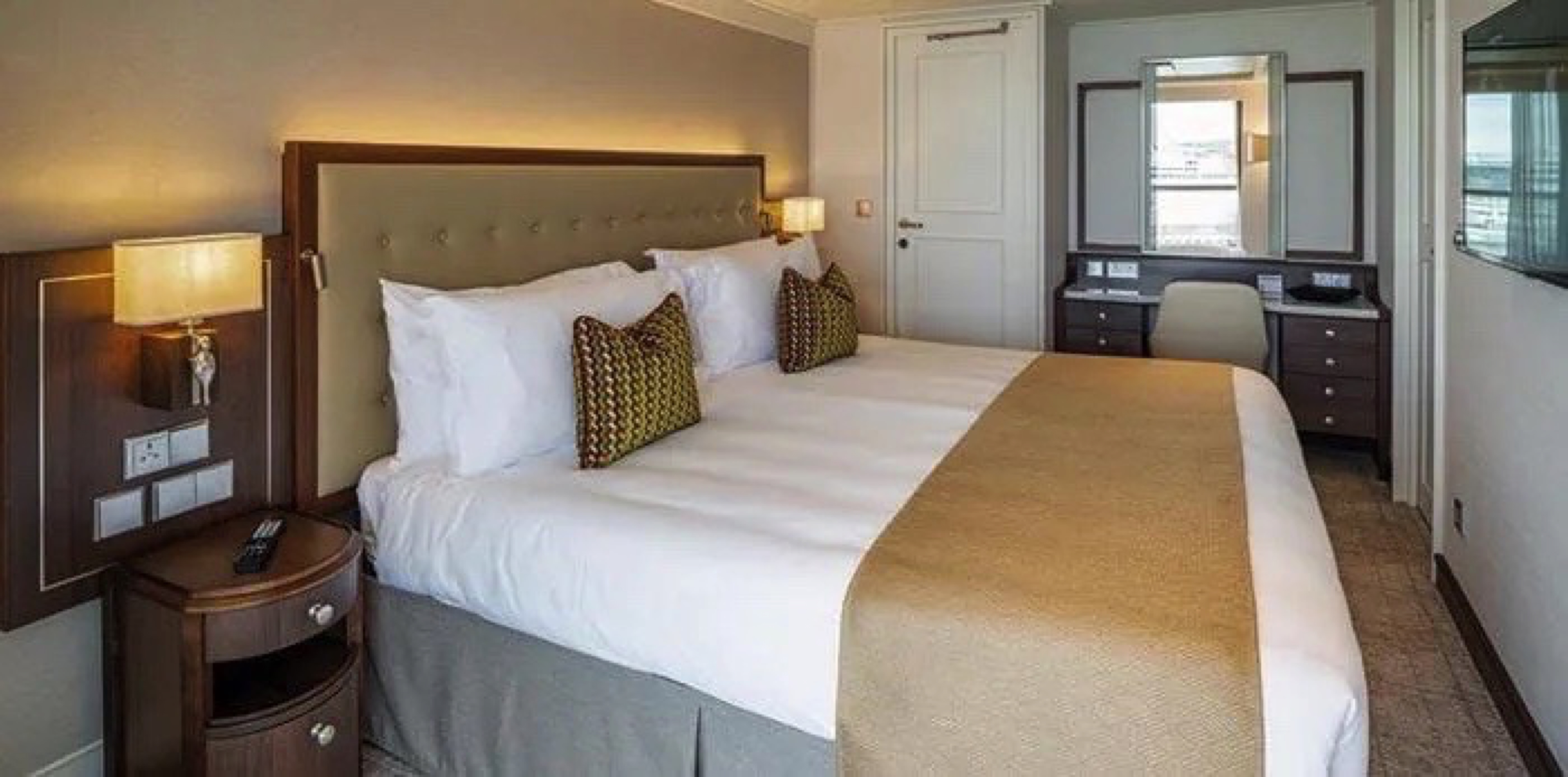 Aft Suite with Balcony